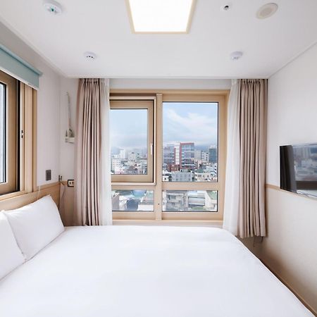 Kenny Stay Jeju Согвипхо Экстерьер фото